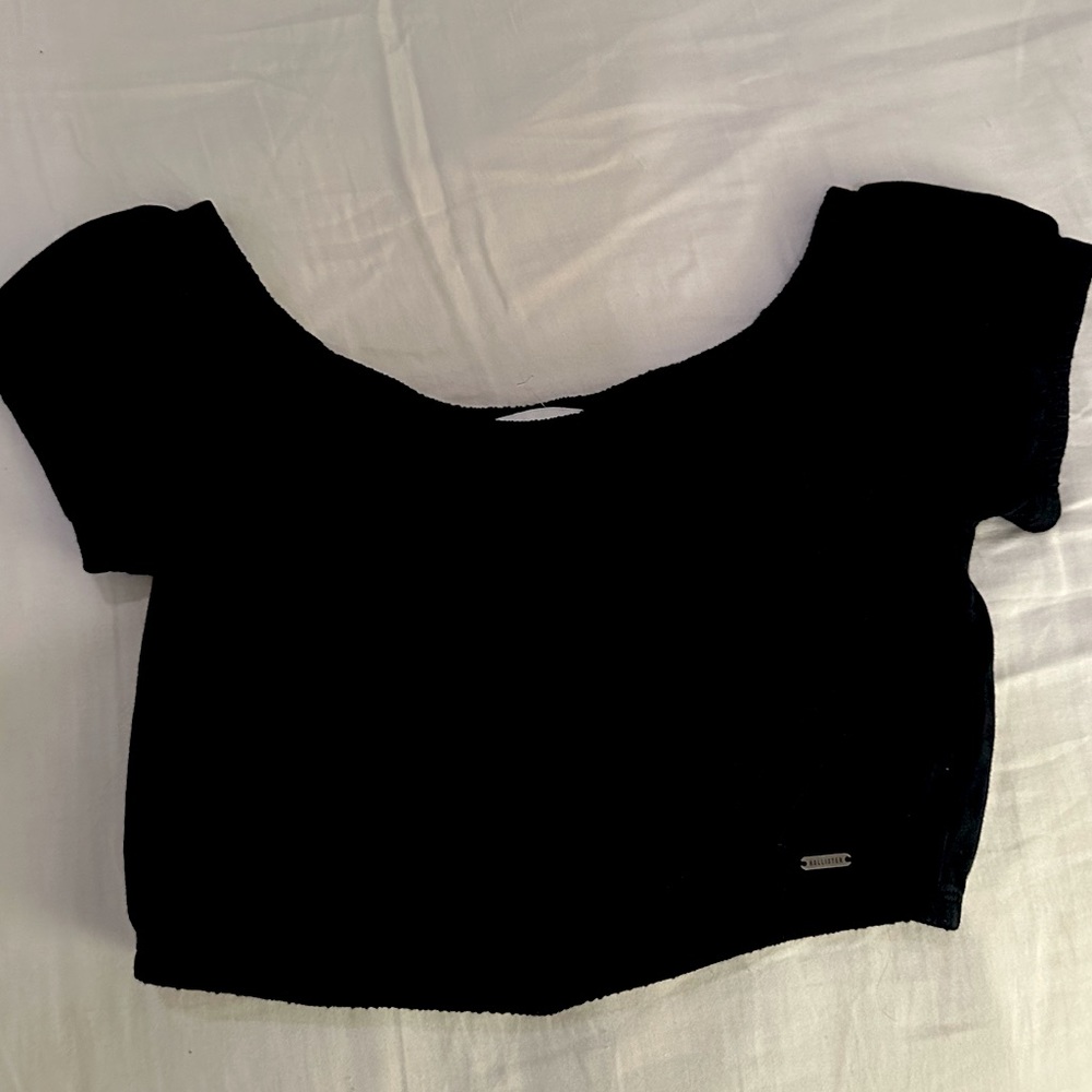 Black crop top